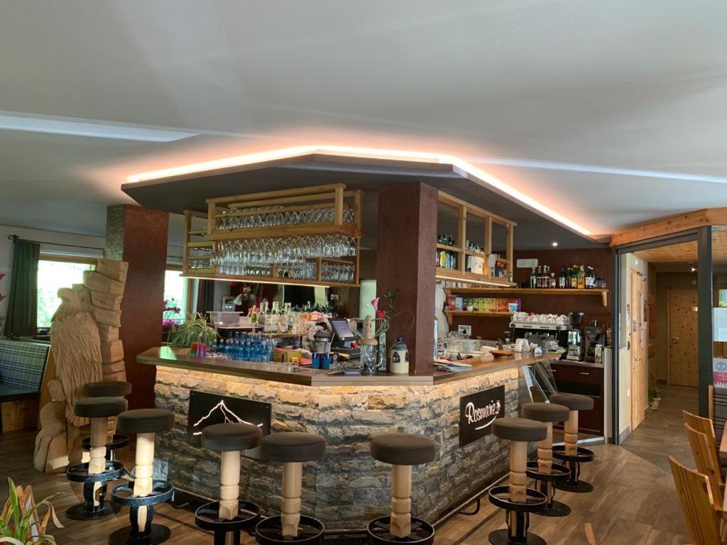 Hotel Restaurant Rosmarie เฟลเดอร์ส ภายนอก รูปภาพ