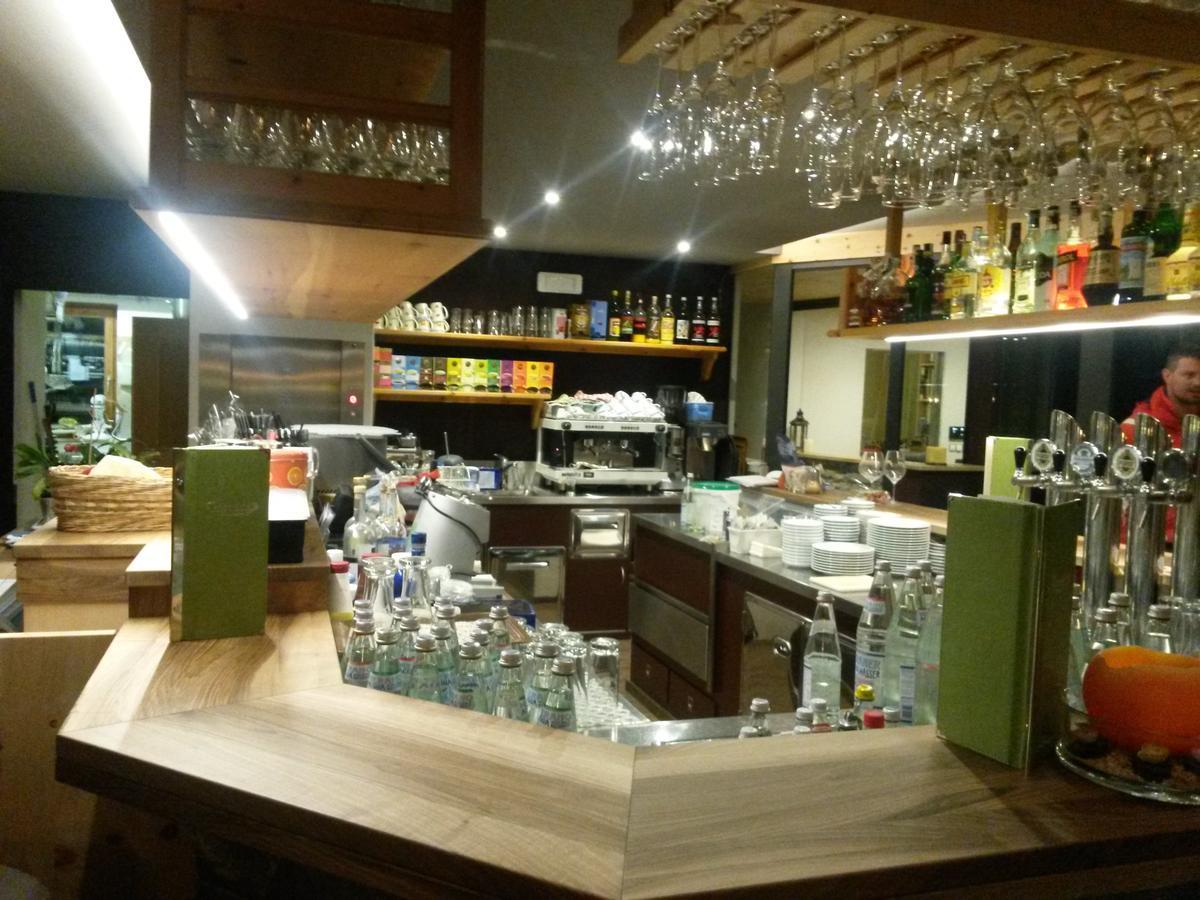 Hotel Restaurant Rosmarie เฟลเดอร์ส ภายนอก รูปภาพ