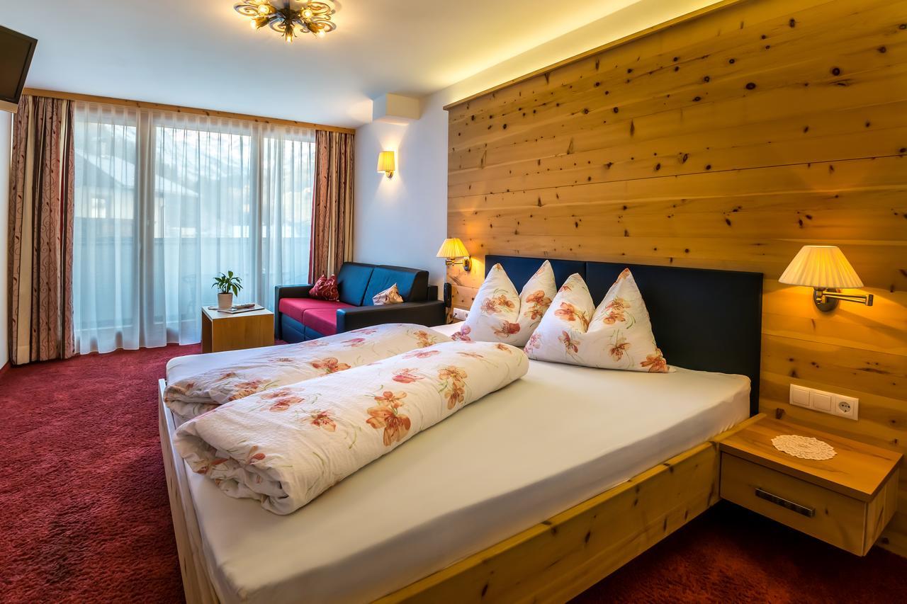 Hotel Restaurant Rosmarie เฟลเดอร์ส ภายนอก รูปภาพ